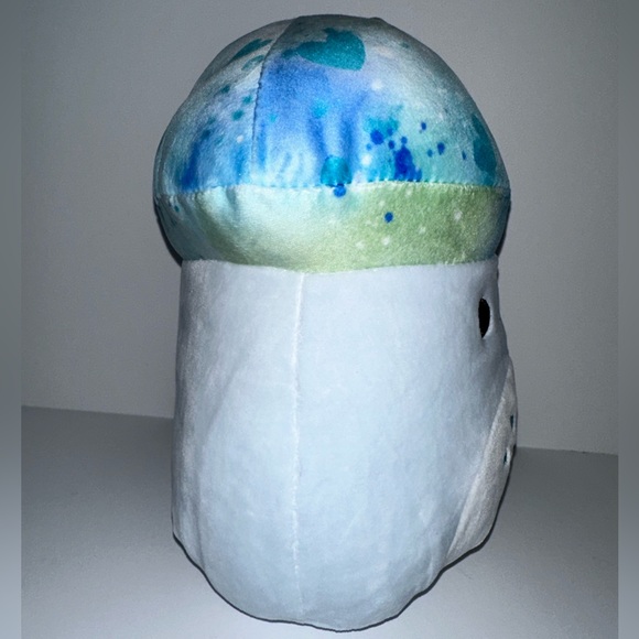 8"   M  Initial Mully the Mushroom 2023 Valentine's Squishmallow - Picture 4 of 5